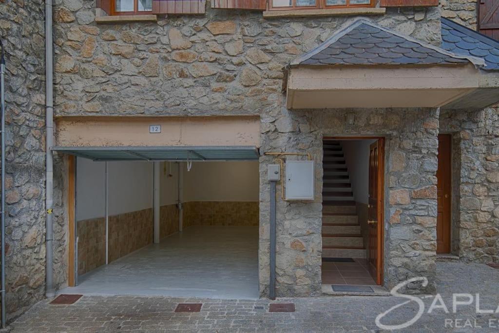 Saplan Real Estate Pensaueth Villa Salardu Exterior photo
