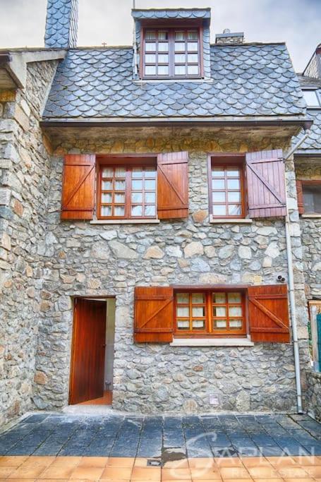 Saplan Real Estate Pensaueth Villa Salardu Exterior photo
